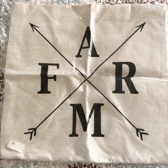 𝅺PILLOW Cover Farm/Arrows - Picture 2 of 3